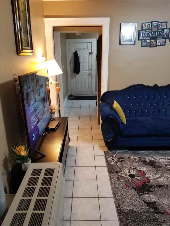 1094 Niagara Street - Photo 3 of 12