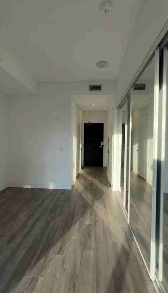 77 Shuter Street - Photo 7 of 30