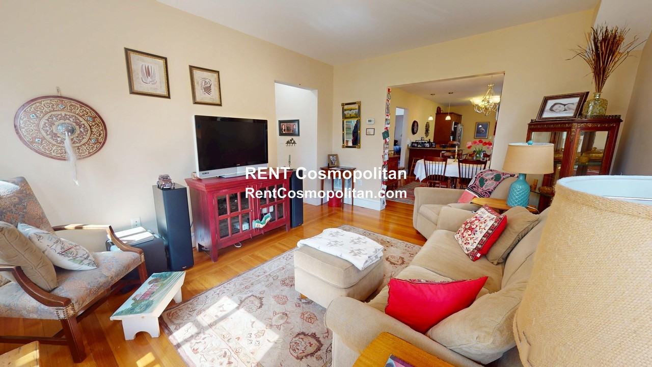 27 Melrose St #2 - Photo 2 of 16