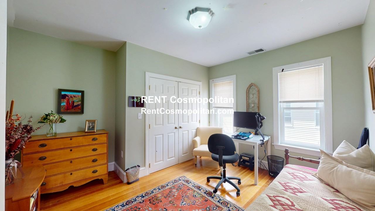 27 Melrose St #2 - Photo 6 of 16