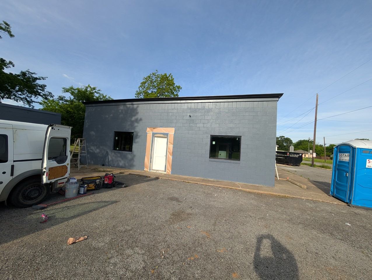 430 E Brockett St #1 - Photo 3 of 18