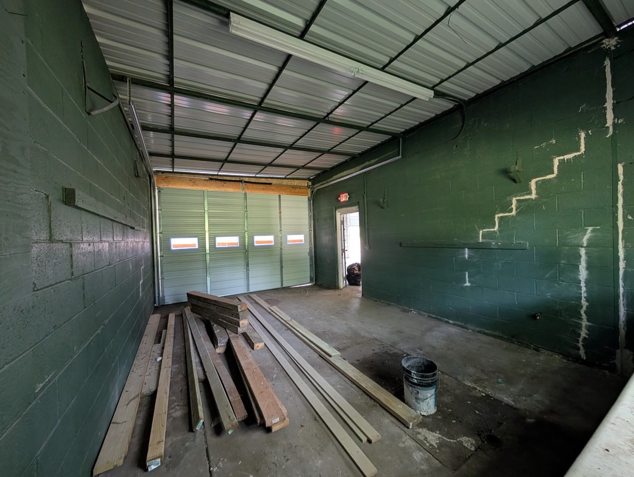 430 E Brockett St #1 - Photo 5 of 18
