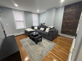 featured image of 39 Irving St #1