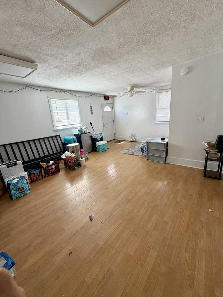 224 W Otterman St #1 - Photo 5 of 41