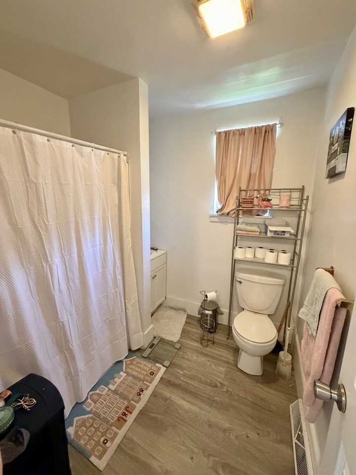 224 W Otterman St #1 - Photo 6 of 41