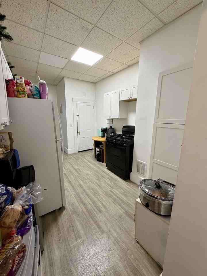 224 W Otterman St #1 - Photo 7 of 41