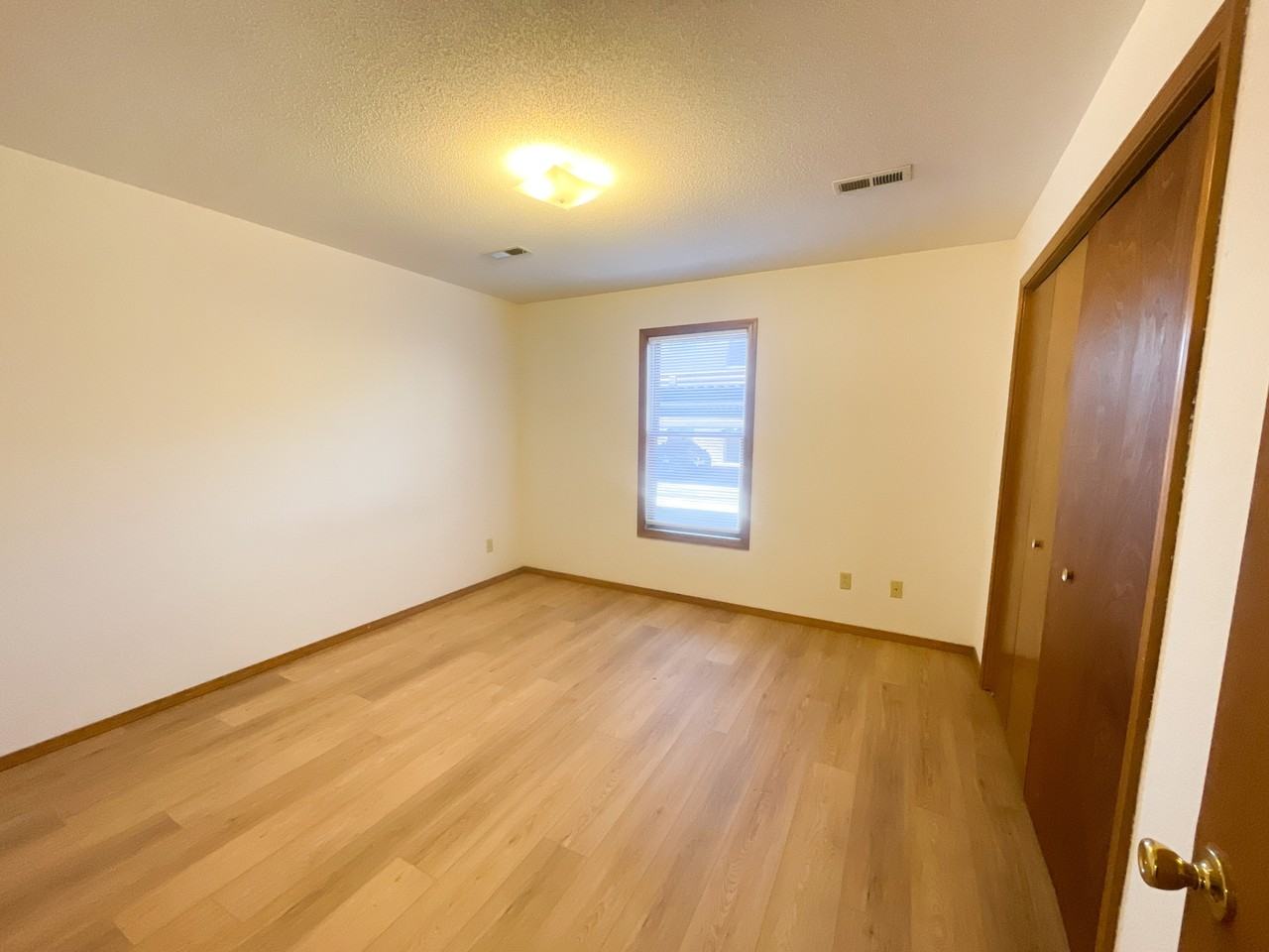 1589 Belair Dr #7 - Photo 7 of 9