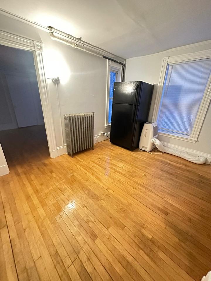 646 Main Rd N #2B - Photo 6 of 12