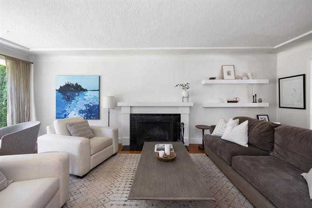 935 Melbourne Avenue - Photo 4 of 24