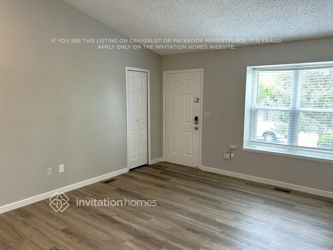 899 Daffodil St - Photo 4 of 16