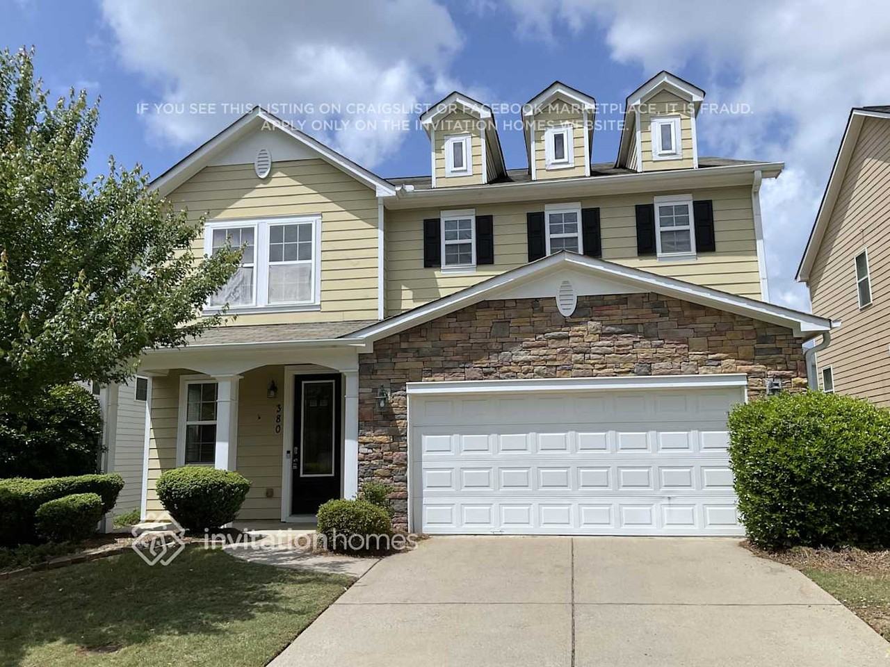 380 Roseglen Dr