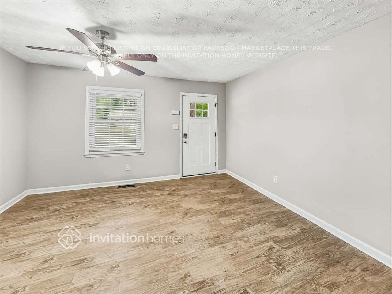3455 Leisure Ln - Photo 4 of 20