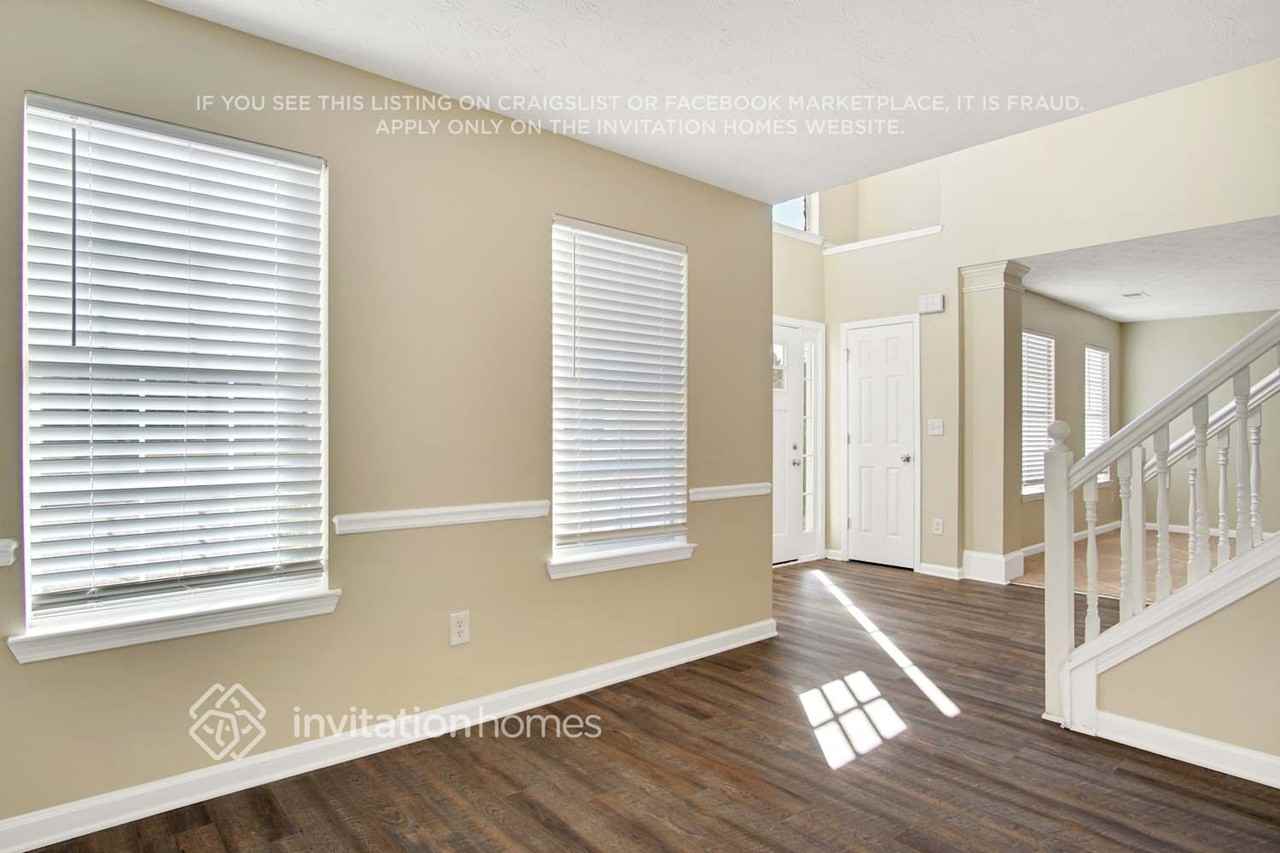 5822 Wellborn Creek Dr - Photo 5 of 22