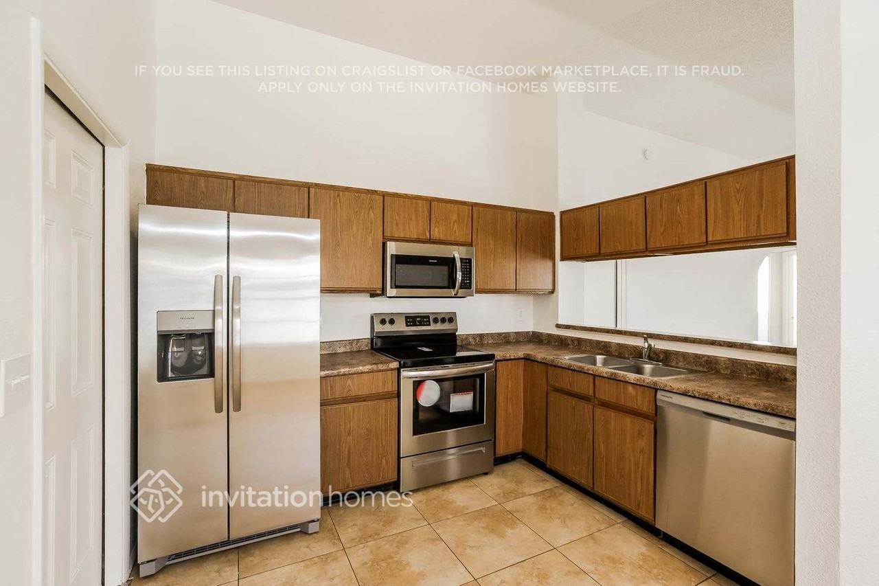 8917 W Indianola Ave - Photo 7 of 16