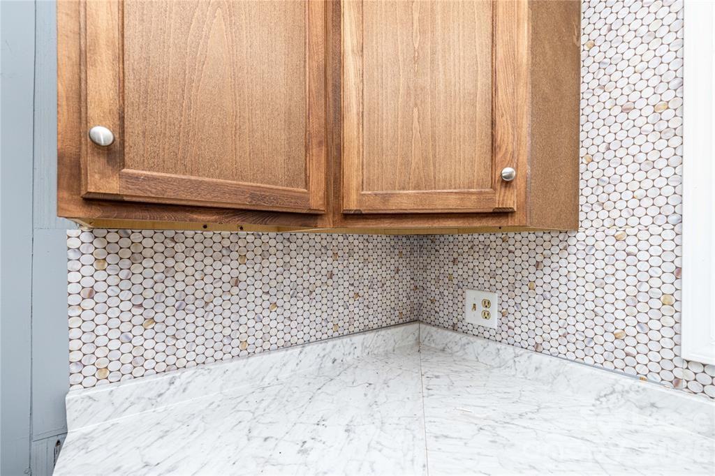 126 Poe Dr #1 - Photo 7 of 26