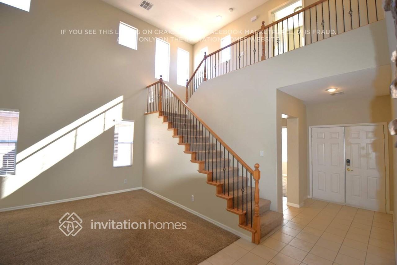 10414 Nostalgia Cir - Photo 2 of 12