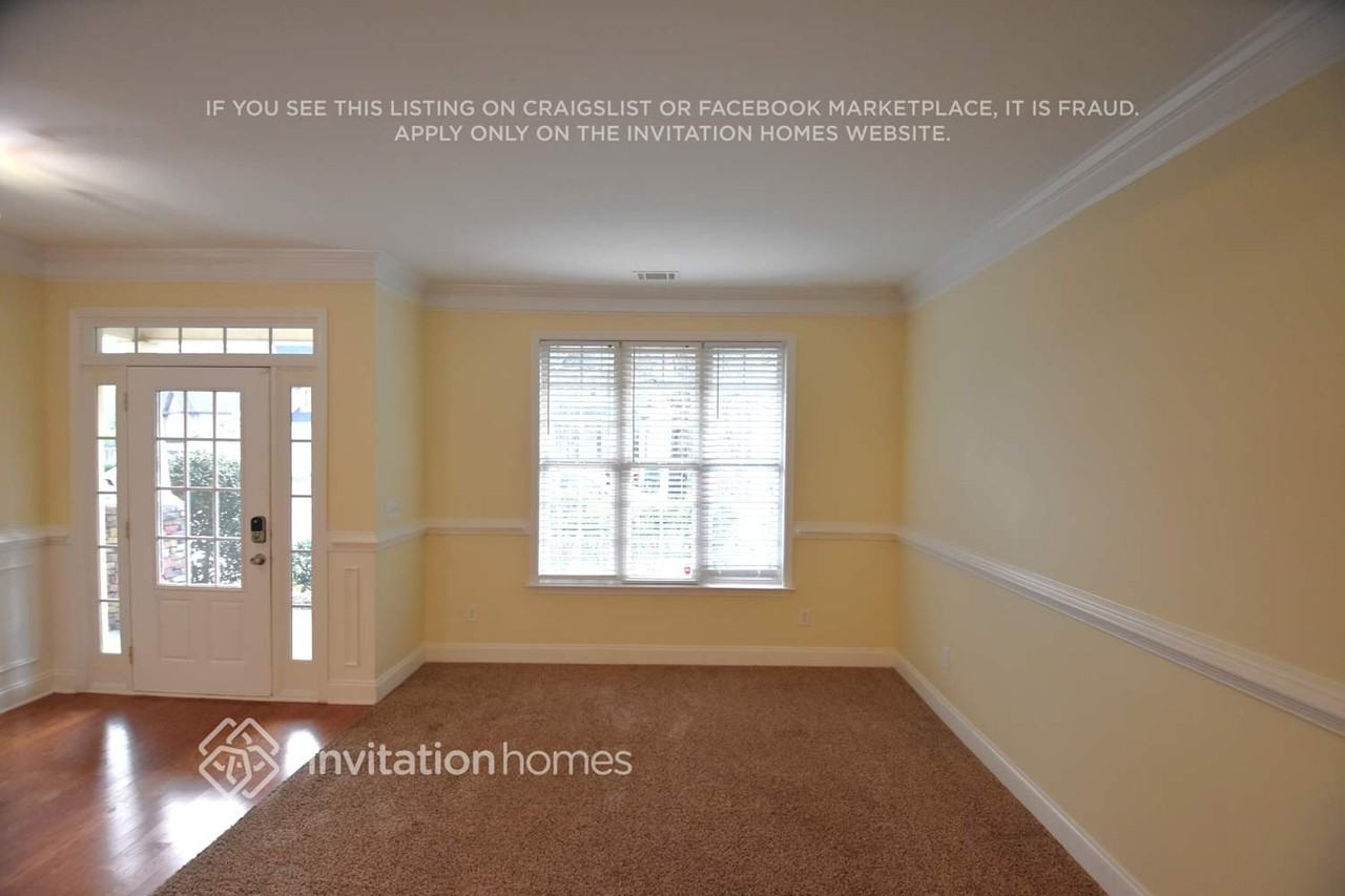 2116 Leafmore Ct - Photo 2 of 16