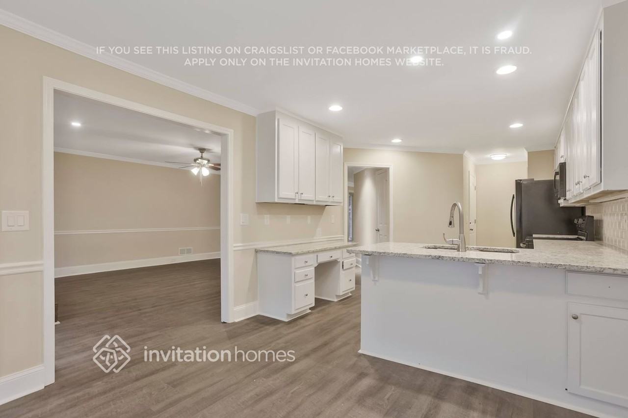 1493 Fallsbrook Ct Nw - Photo 7 of 21