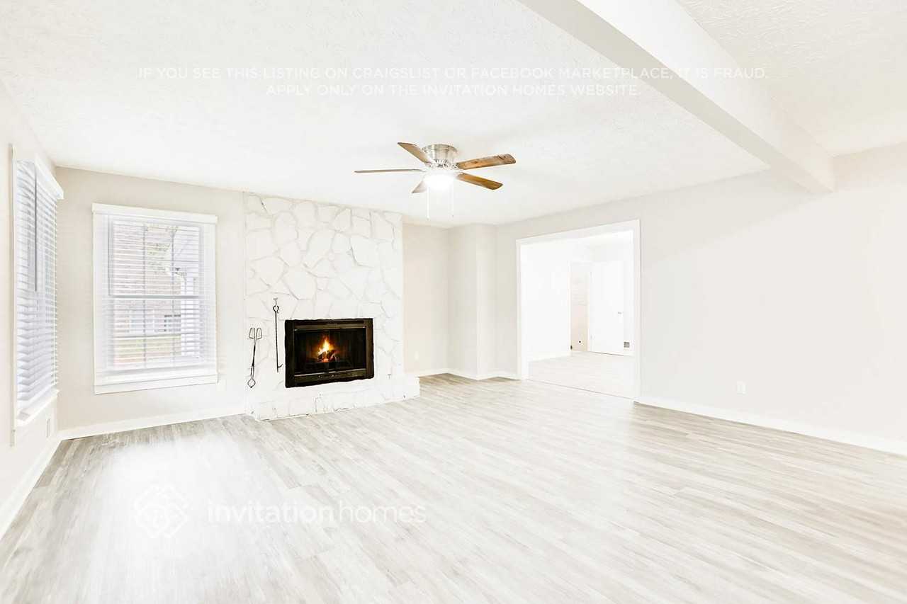 584 Rock Shadow Ct - Photo 3 of 15