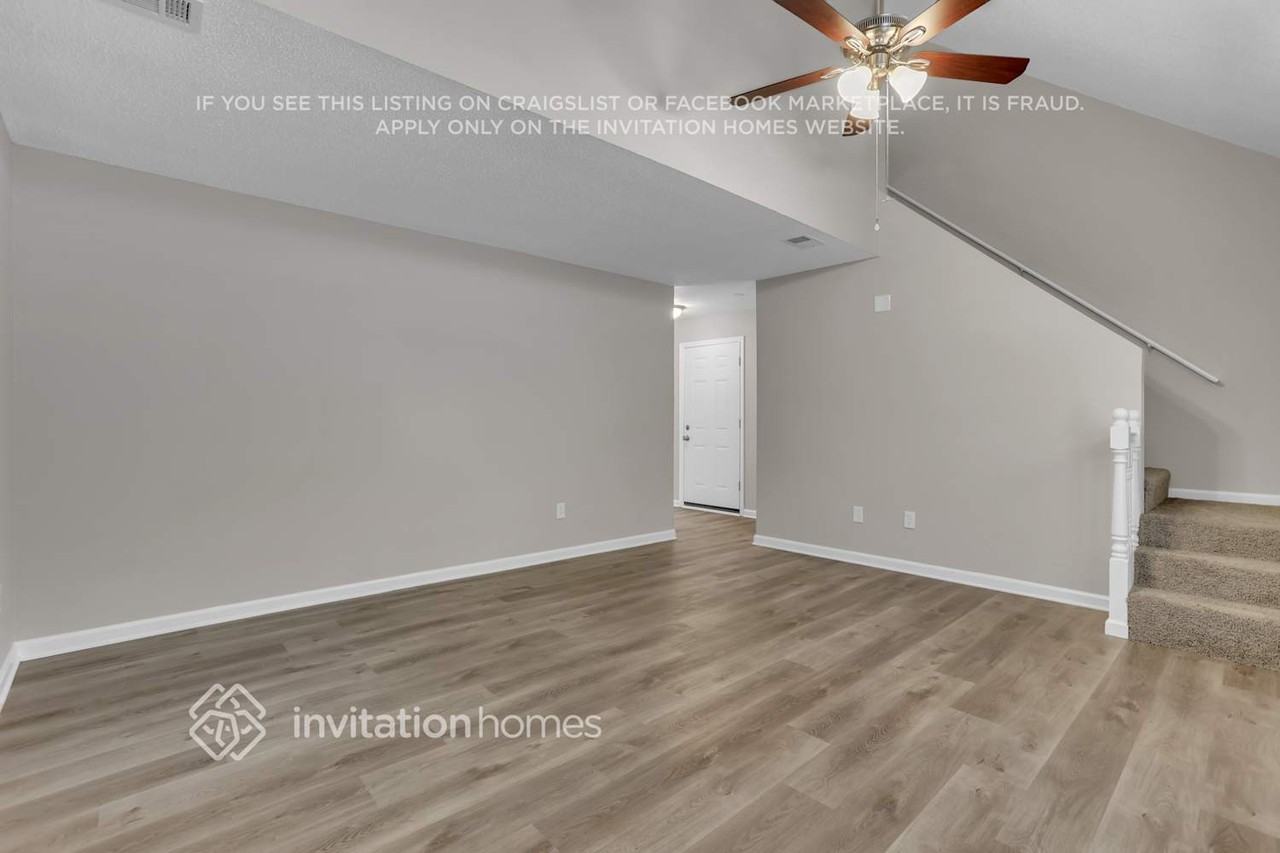 7097 Stonecreek Dr - Photo 6 of 27
