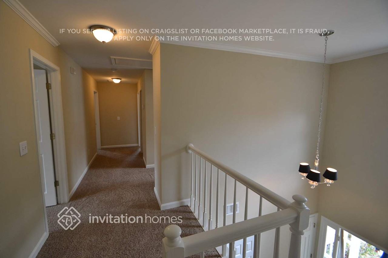 1116 Short Line Ct - Photo 2 of 8