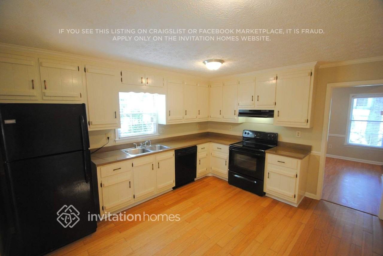 2440 Bob Bettis Rd - Photo 4 of 10