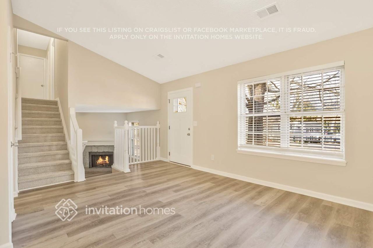 4621 High Collier Walk - Photo 5 of 23