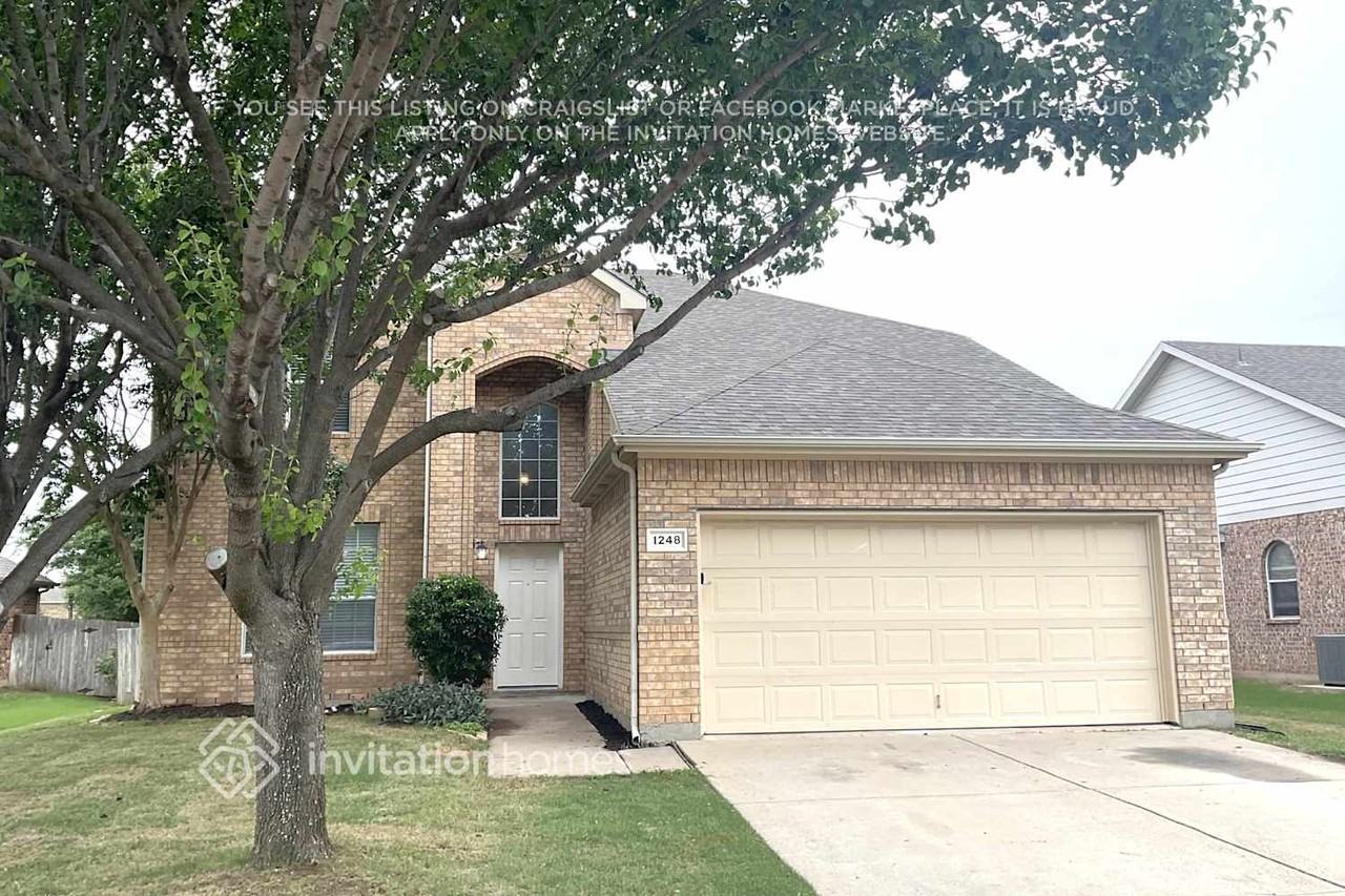 1248 Sweetwater Dr