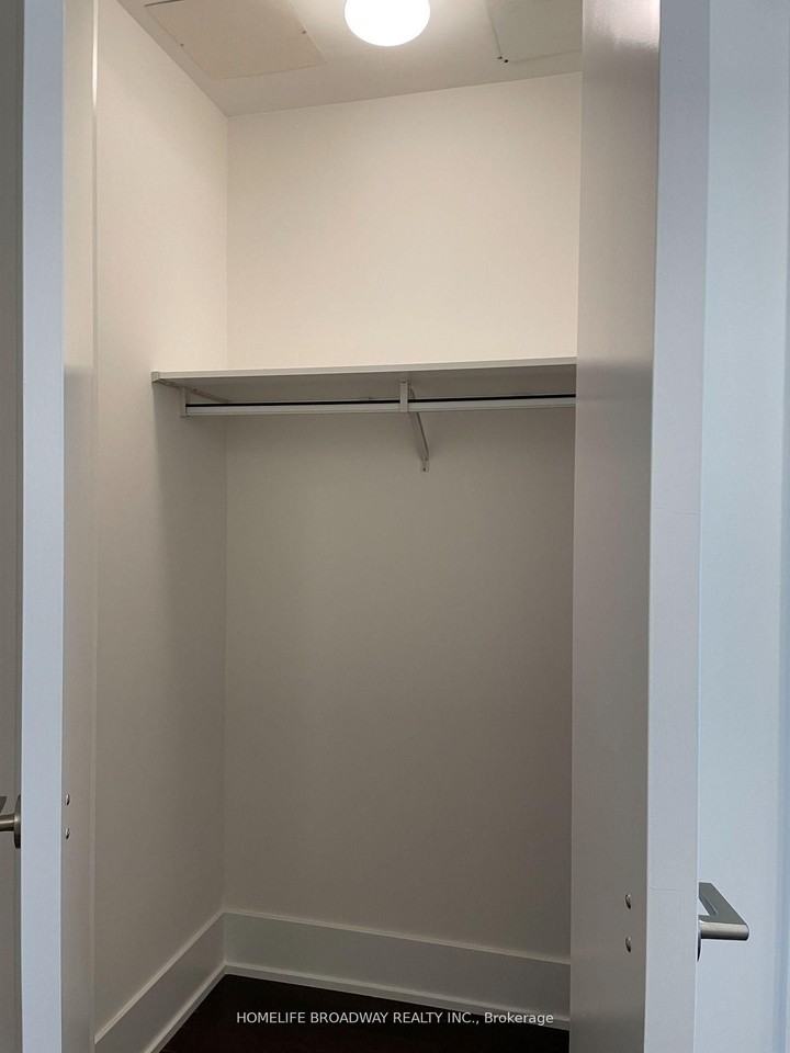 39 Queens Quay East #1032 - Photo 5 of 14