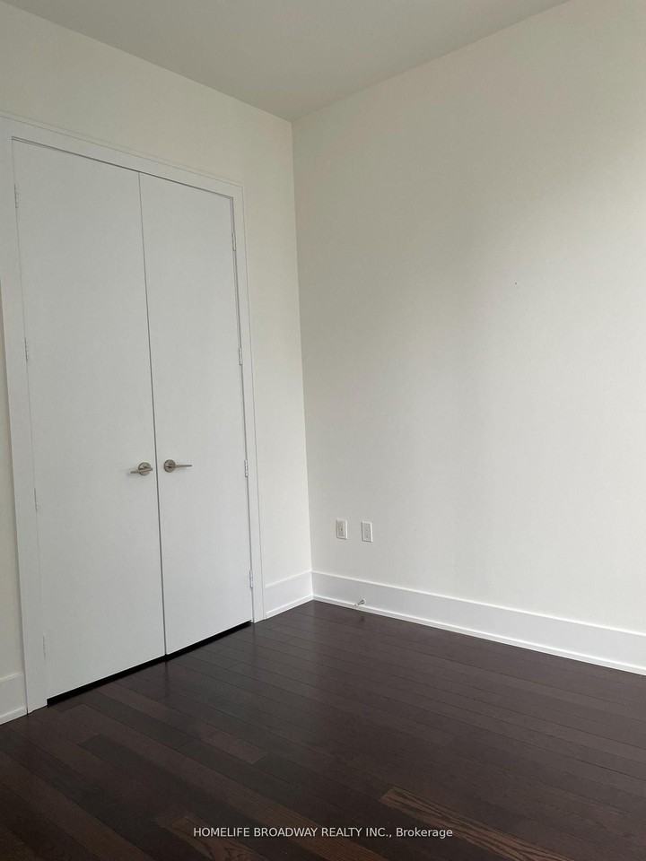 39 Queens Quay East #1032 - Photo 7 of 14