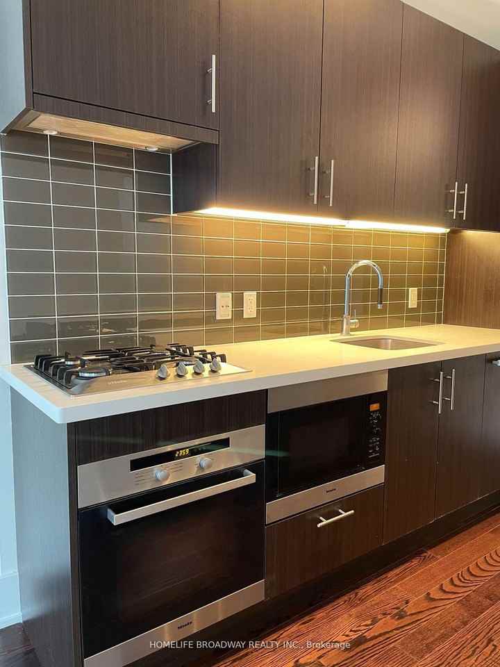 39 Queens Quay East #1032 - Photo 3 of 14