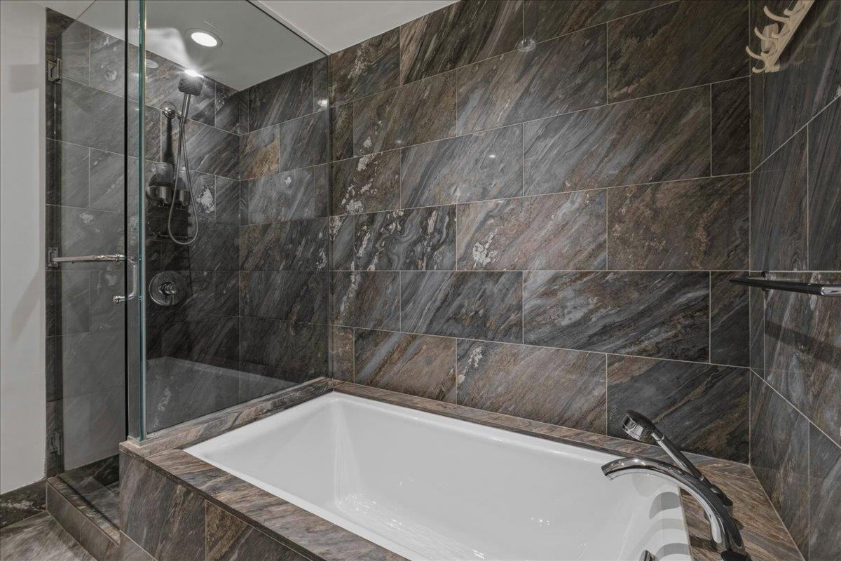 1111 Alberni Street #2206 - Photo 7 of 11