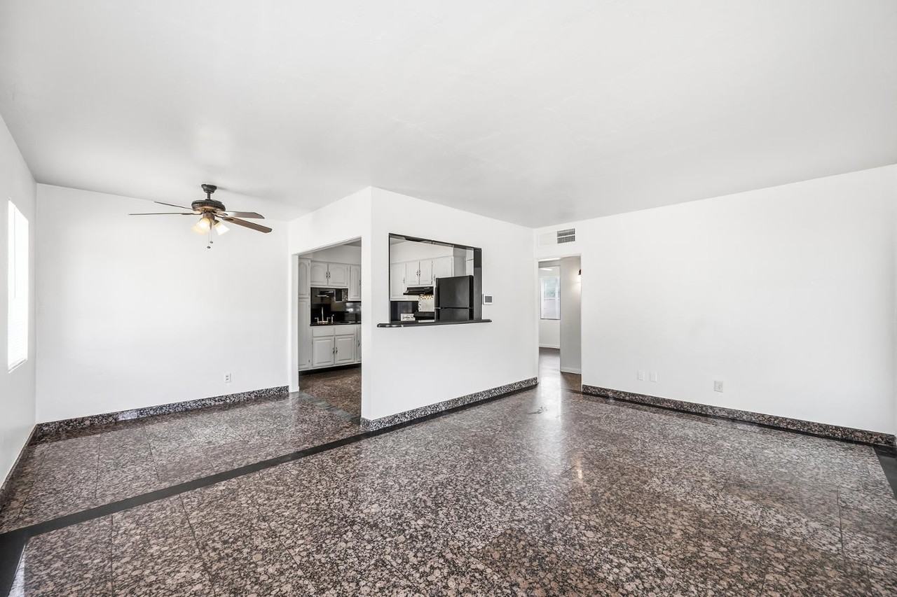 9427 North 1st Avenue - Photo 6 of 23