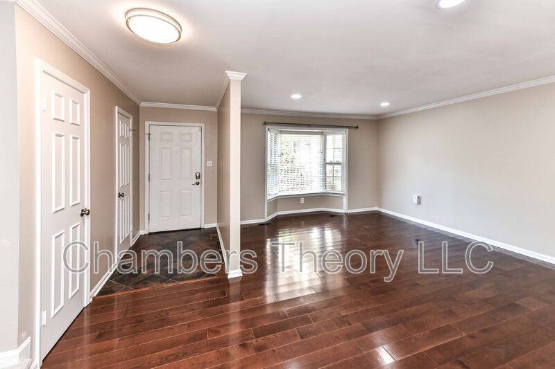 2109 Kings Mill Ct - Photo 3 of 38