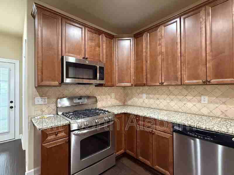 1012 Scarlet Woods - Photo 7 of 23