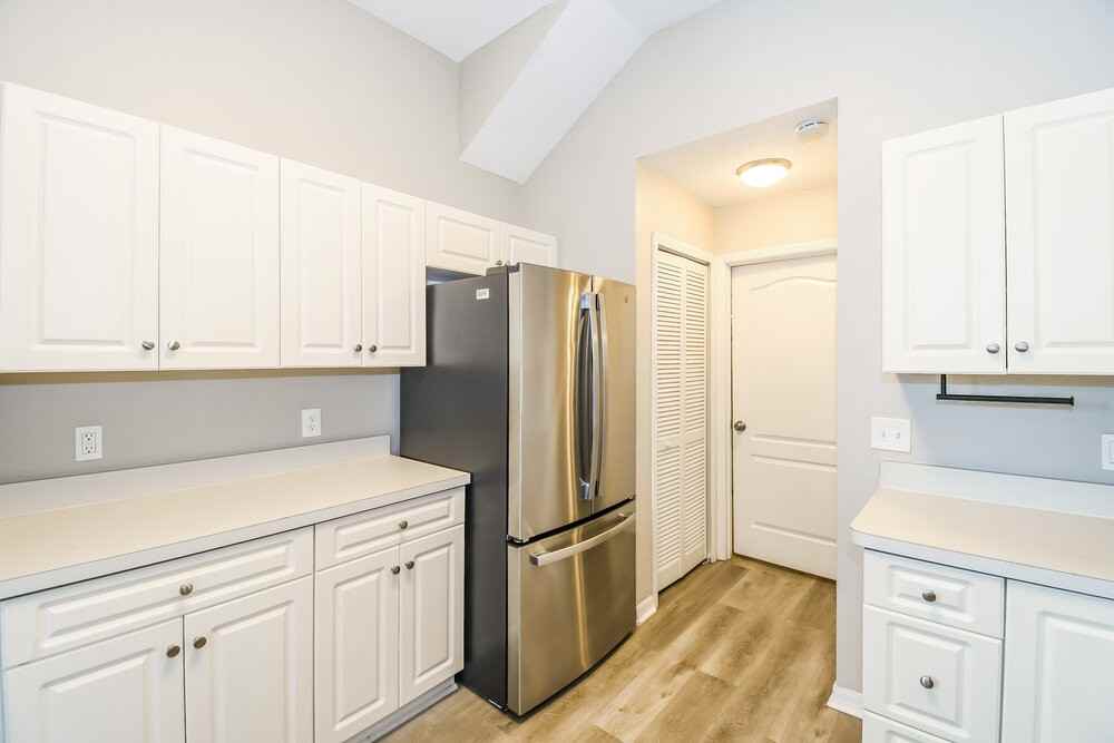 213 Park Ave - Photo 6 of 16