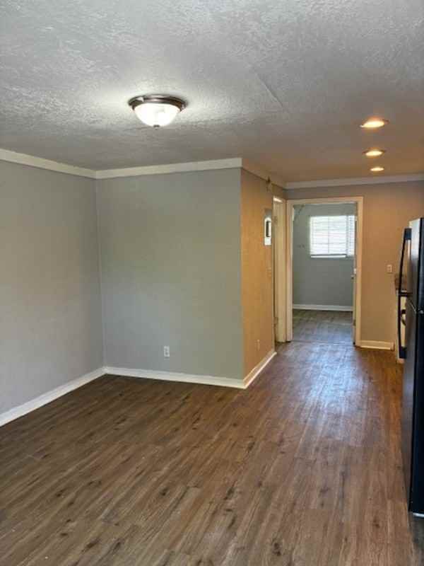 2146 Inwood Ter - Photo 3 of 6