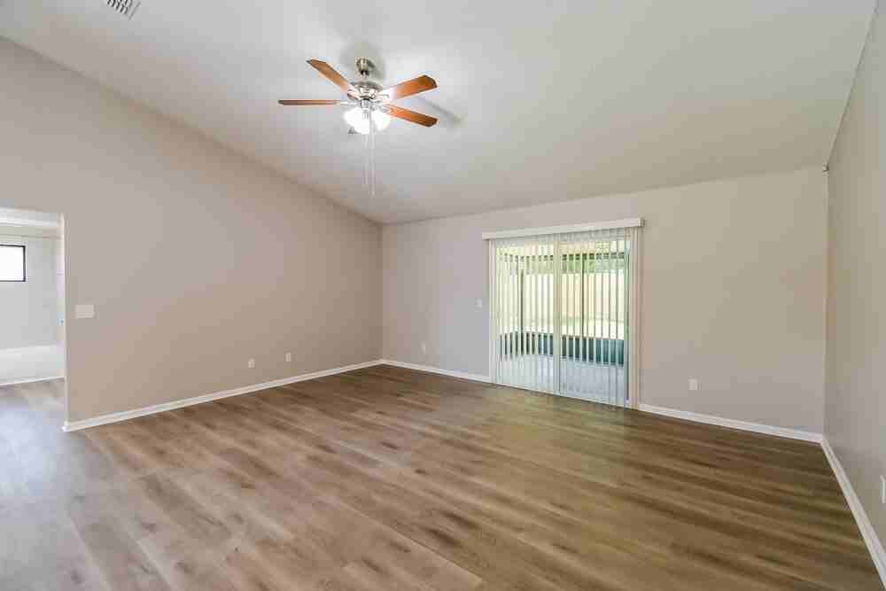 1338 Pawnee St - Photo 4 of 16