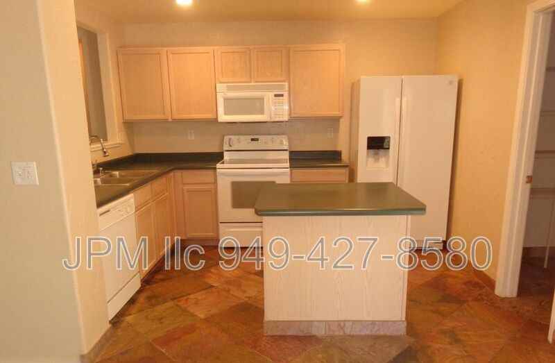 5065 Pradera St - Photo 3 of 15