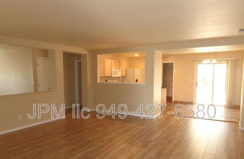 5065 Pradera St - Photo 5 of 15