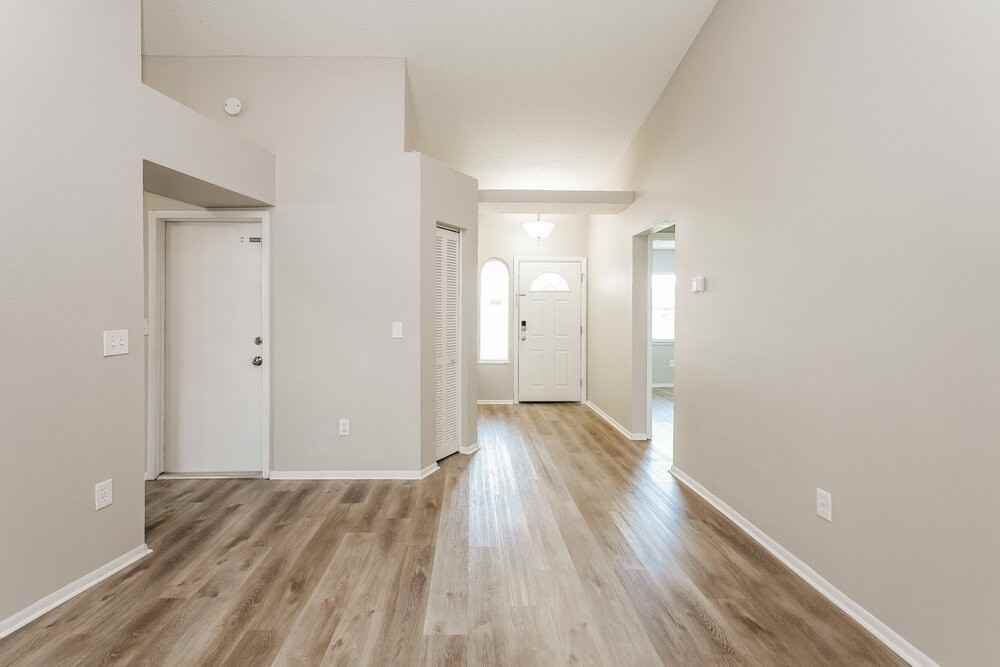 914 Axlewood Cir - Photo 5 of 16