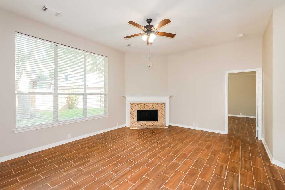 3103 Bronco Bluff Ct - Photo 4 of 16