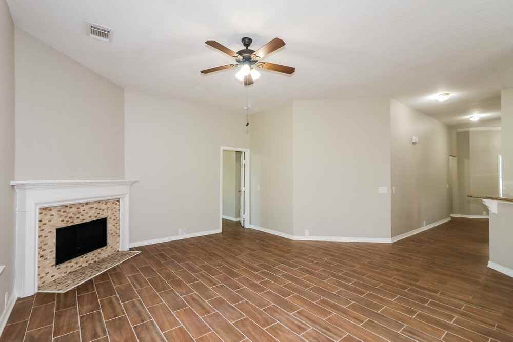 3103 Bronco Bluff Ct - Photo 5 of 16