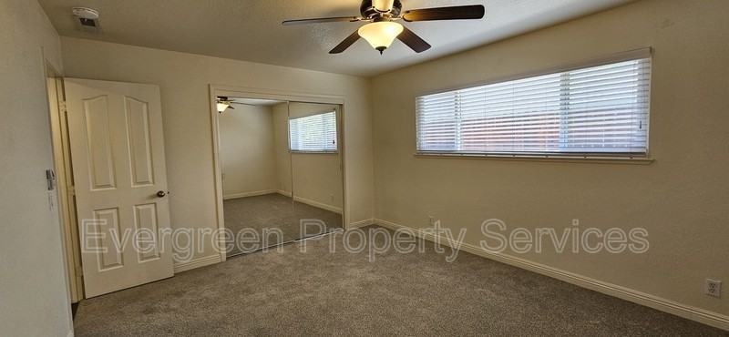 36 Dean Way Apt A - Photo 7 of 14