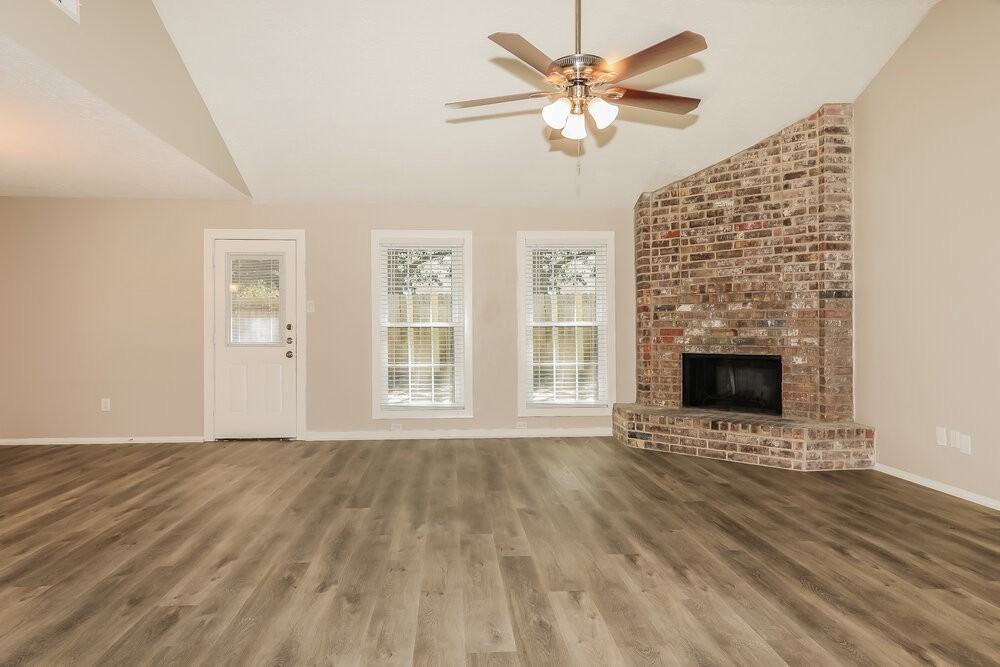 4703 Owens Creek Ln - Photo 3 of 16