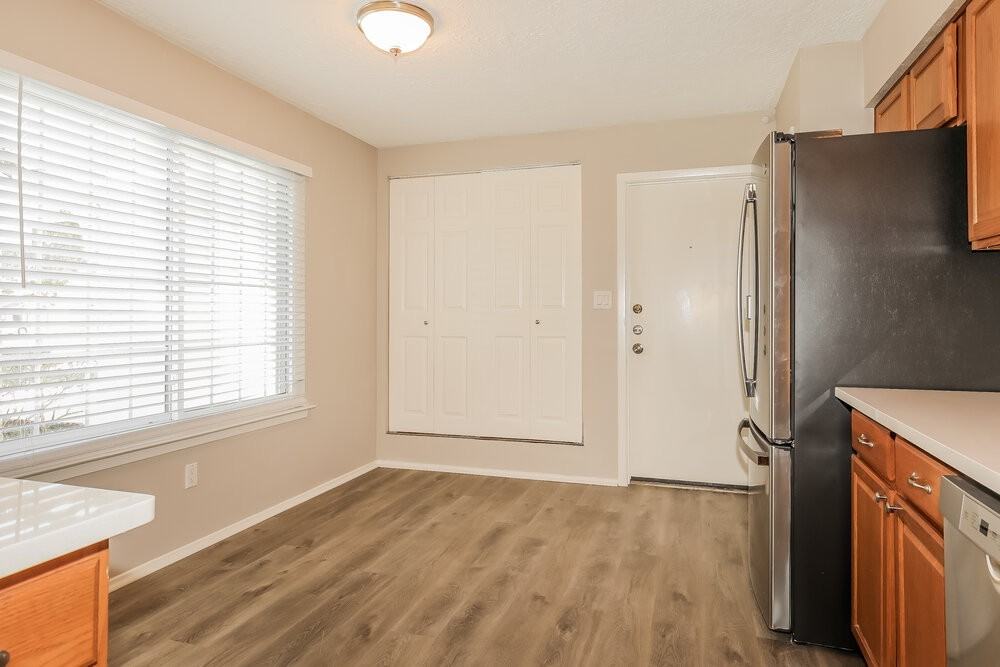 4703 Owens Creek Ln - Photo 6 of 16