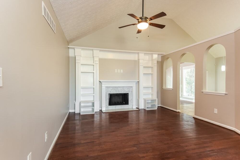 1026 Dalby Way - Photo 4 of 17