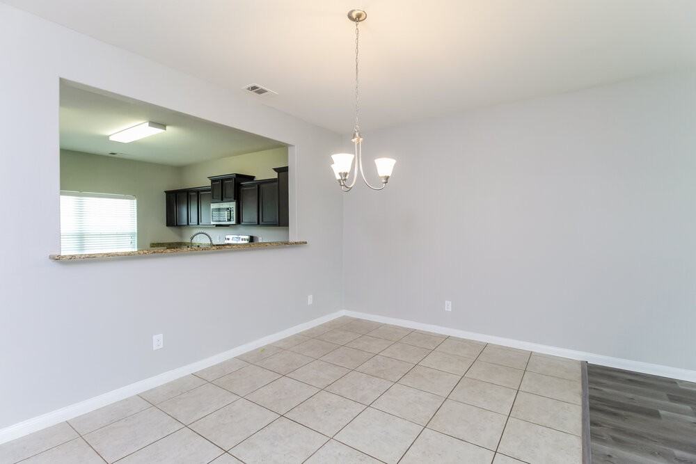 900 Princewood Dr - Photo 5 of 17