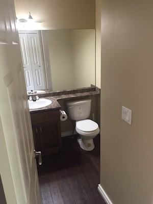 303 Slimmon Pl - Photo 6 of 9
