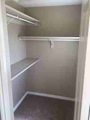 303 Slimmon Pl - Photo 7 of 9
